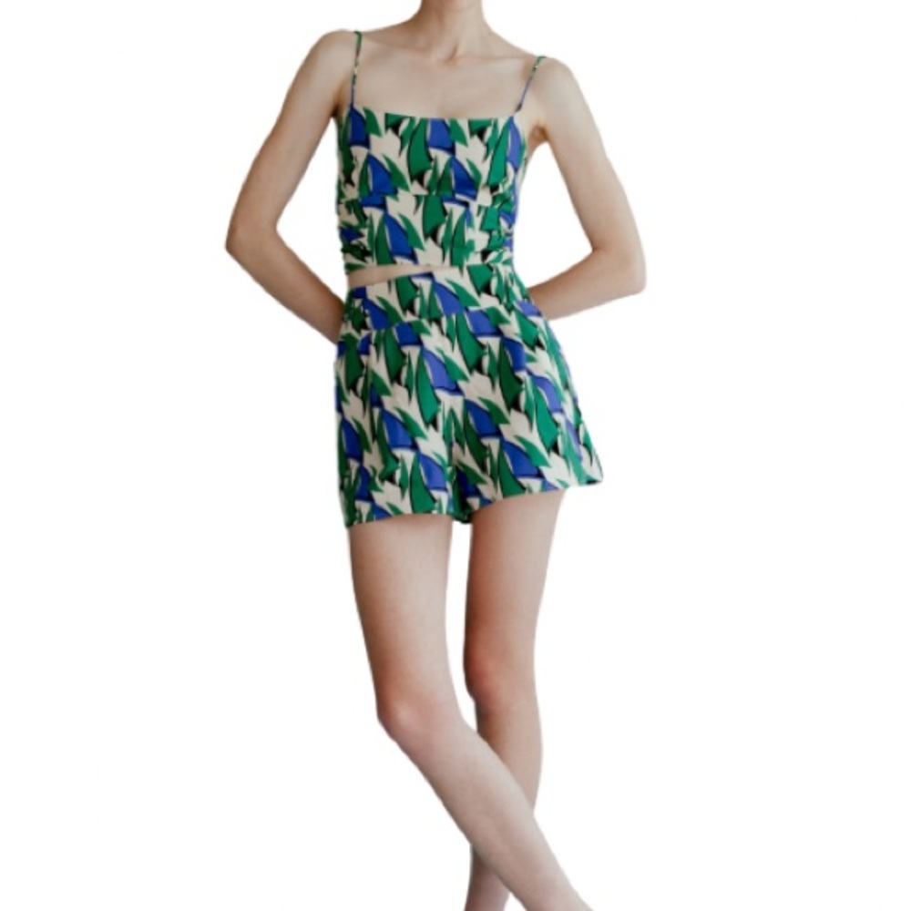 Zara | High Waist Green and Blue Patterned Shorts - Size L